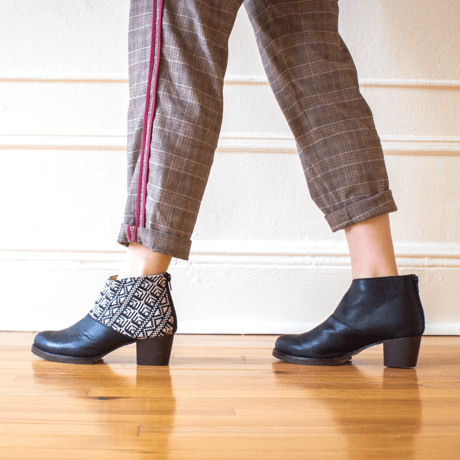 Salma Ankle Boot - Black and Ecru - Solutionist