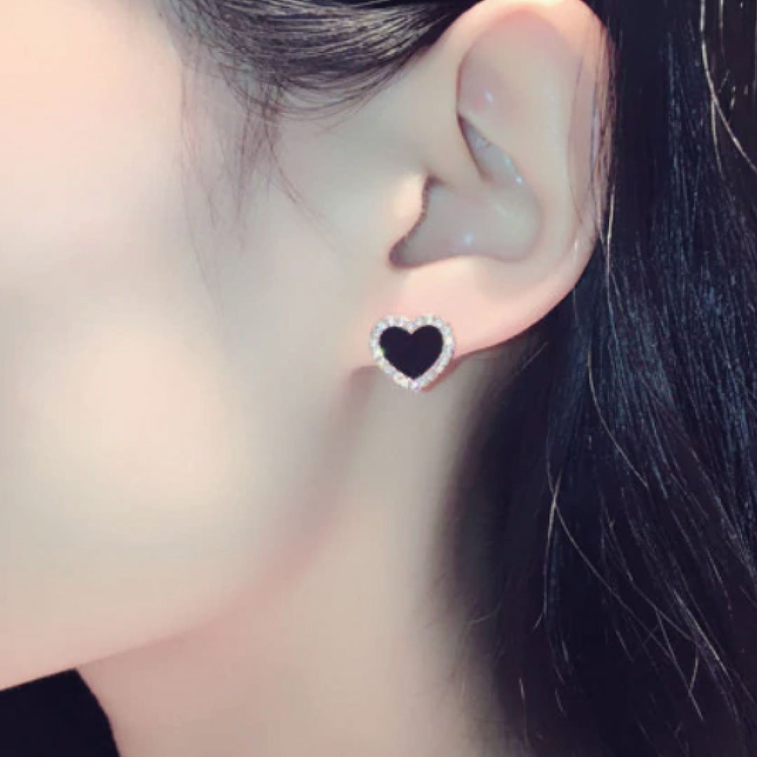 Onyx Heart Earrings - SolutionistEarrings